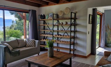 HERMOSA CASA CON VISTA Y ACCESO A LAGO VILLARRICA