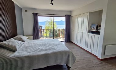 HERMOSA CASA CON VISTA Y ACCESO A LAGO VILLARRICA
