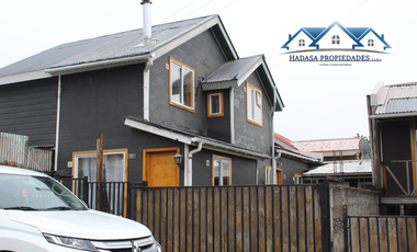 EN VENTA COMODA CASA, ZONA DE CRECIENTE PLUSVALIA