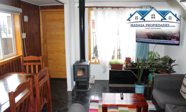 EN VENTA COMODA CASA, ZONA DE CRECIENTE PLUSVALIA