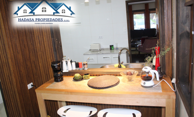 EN VENTA COMODA CASA, ZONA URBANA, AMPLIO TERRENO
