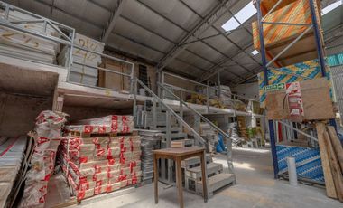 VENTA EN BLOCK 3 GALPONES LOCAL 3 DEPTOS OFICINAS