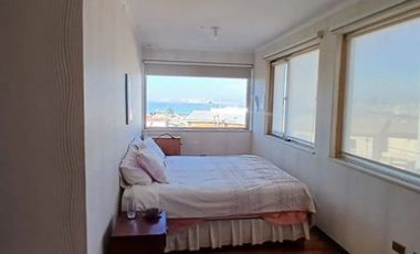 SE VENDE GRAN CASA DE 6 D 3 B, ESTAC Y SUBTE EN CERRO ALEGRE
