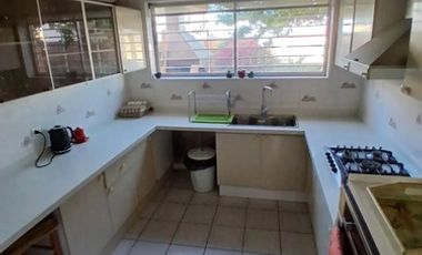 SE VENDE GRAN CASA DE 6 D 3 B, ESTAC Y SUBTE EN CERRO ALEGRE