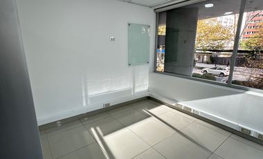 OFICINA 6 PRIVADOS Y 2 ESTACIONAMIENTOS