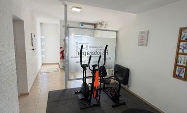 VENTA DPTO 2 DORMOTORIOS CON COCHERA ZONA FACULTAD