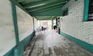 Casa 3 dormitorios fondo jardín pileta garage