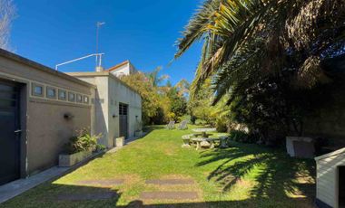 CASA EN VENTA BERAZATEGUI 4 DORMITORIOS PARQUE