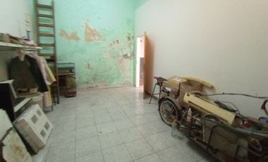 VENTA CASA 4 AMB + 2 LOCALES MORON