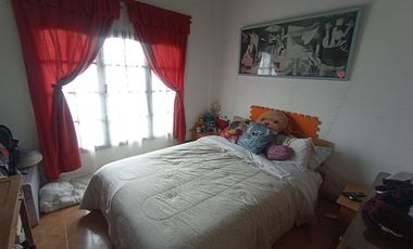 VENTA CASA 4 AMB + 2 LOCALES MORON