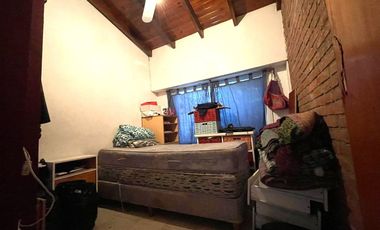 VENTA CHALET DE DOS PLANTAS EN ADROGUE