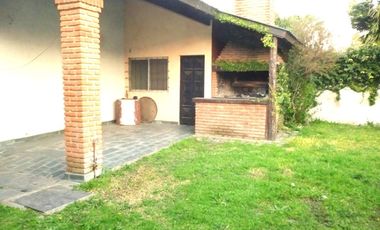 VENTA CHALET DE DOS PLANTAS EN ADROGUE