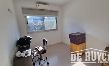 Casa 4 ambientes desarrollada en planta baja. Altos de Hudson II