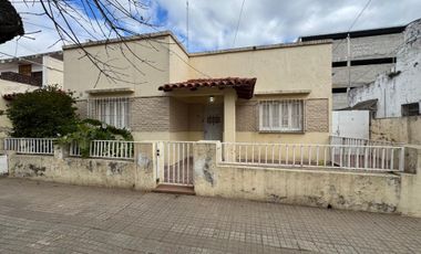 CASA EN VENTA EN LINCOLN