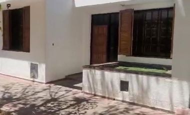 CASA 4 HABITACIONES EN VENTA - LAS HERAS