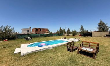 CASA QUINTA EN MÁXIMO PAZ CON PISCINA Y QUINCHO