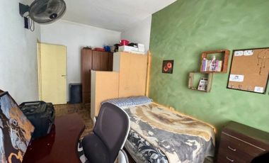 CASA 2 AMBIENTES EN VENTA RAFAEL CALZADA EN BLOQUE