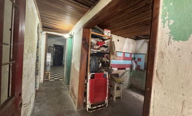 CASA 2 AMBIENTES EN VENTA RAFAEL CALZADA EN BLOQUE