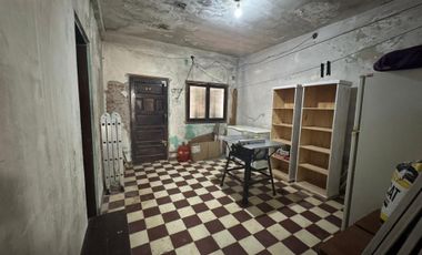 CASA 2 AMBIENTES EN VENTA RAFAEL CALZADA EN BLOQUE