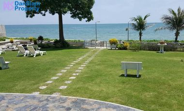 Beachfront Condo with Stunning Seaview at VIP Condochain