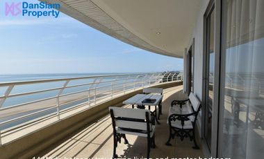 Beachfront Condo with Stunning Sea View at Sandy Beach