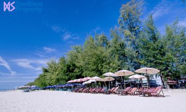 Luxury Beachfront Condo in Cha-am at Lumpini Park Beach