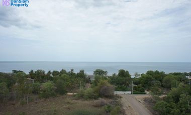 Topfloor Seaview Beach Condo in Hua Hin at Bluesky Condominium