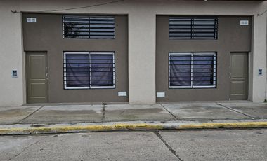 Monoambiente en alquiler en Morón, con entrepiso funcional como dormitorio