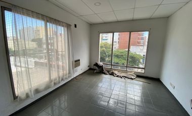 Oficina 4 ambientes ALQUILER Avellaneda