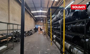 Alquiler  de excelente deposito en Florida Oeste