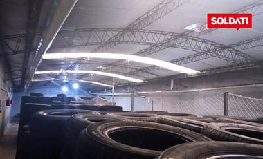 Alquiler  de excelente deposito en Florida Oeste