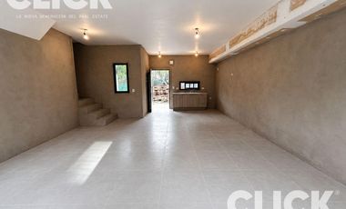 Venta - Casa con jardín - Don Torcuato