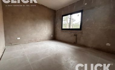 Venta - Casa con jardín - Don Torcuato