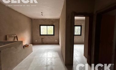 Venta - Casa con jardín - Don Torcuato