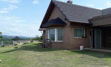 Casa en alquiler en Mendiolaza Golf