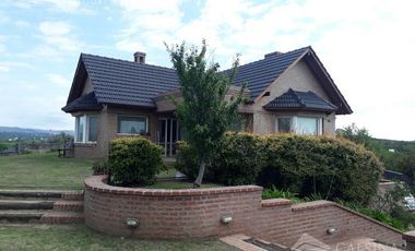 Casa en alquiler en Mendiolaza Golf