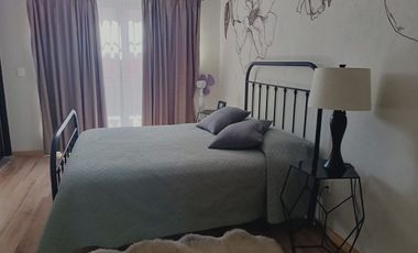 Villa amueblada en venta en San Miguel de Allende con roof garden, alberca y jac