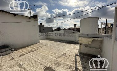 VENTA  - PH - 3 ambientes con patio - Lanús Este.