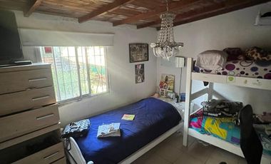 Casa en  Don torcuato cerca de Hindu Club