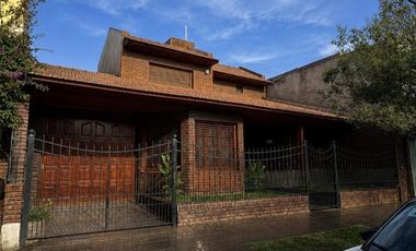 Vende Casa 3 Dormitorios en Cipolletti