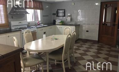 Muy linda Casa / OPORTUNIDAD!!!!