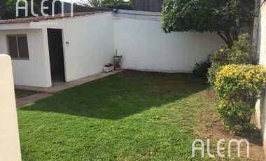 Muy linda Casa / OPORTUNIDAD!!!!