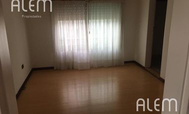 Muy linda Casa / OPORTUNIDAD!!!!