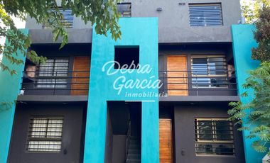 Dpto de tres ambientes amoblado con gas natural en Mar de Ajó