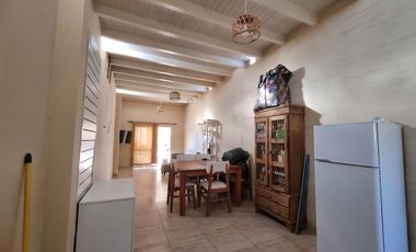 CASA SEMIAMOBLADA, 3 DORMITORIOS. SANTA LUCIA