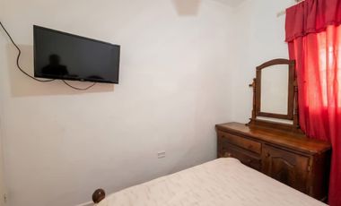 CASA SEMIAMOBLADA, 3 DORMITORIOS. SANTA LUCIA