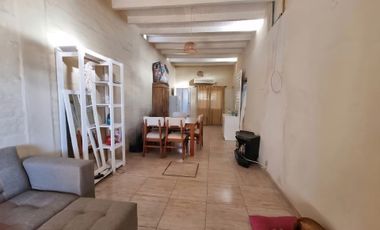 CASA SEMIAMOBLADA, 3 DORMITORIOS. SANTA LUCIA