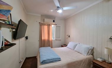 CASA SEMIAMOBLADA, 3 DORMITORIOS. SANTA LUCIA