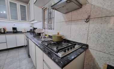 CASA SEMIAMOBLADA, 3 DORMITORIOS. SANTA LUCIA