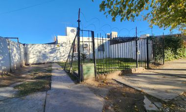 VENTA. CASA 2 DE DORMITORIOS. CHIMBAS